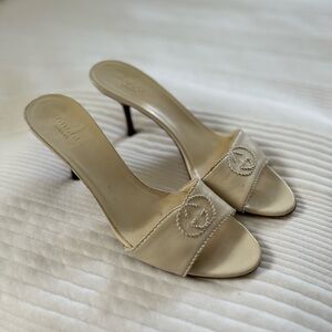 Cream Gucci Mule Slides - Size 8 - Authentic